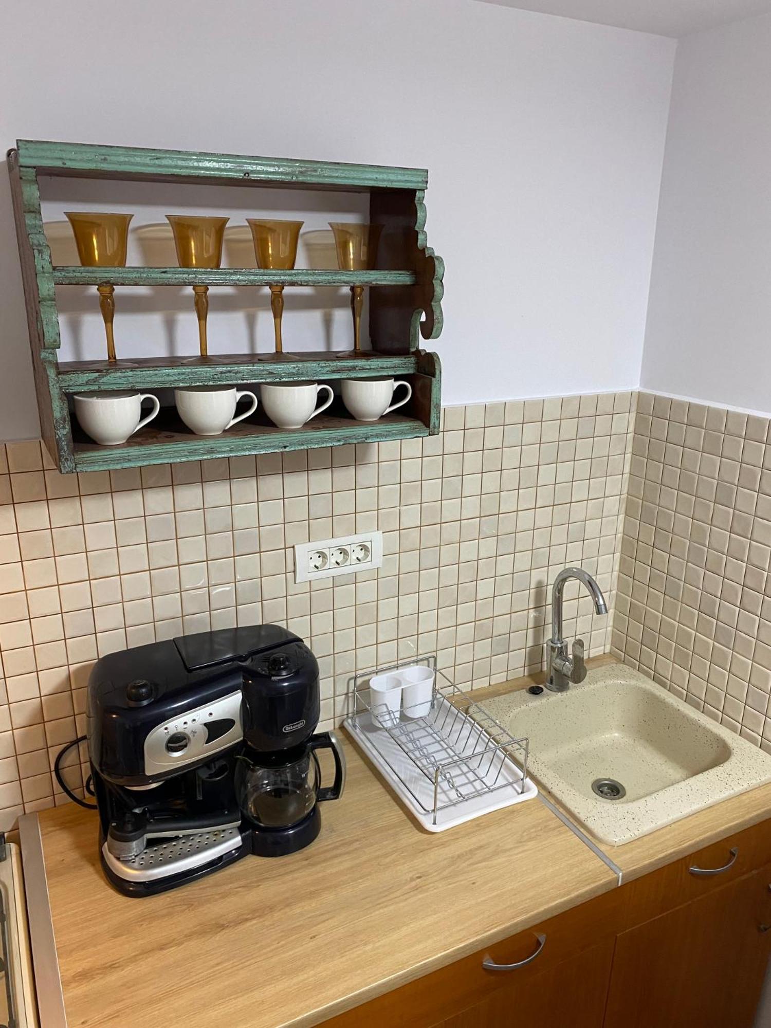 Apartment Cu Terasa *