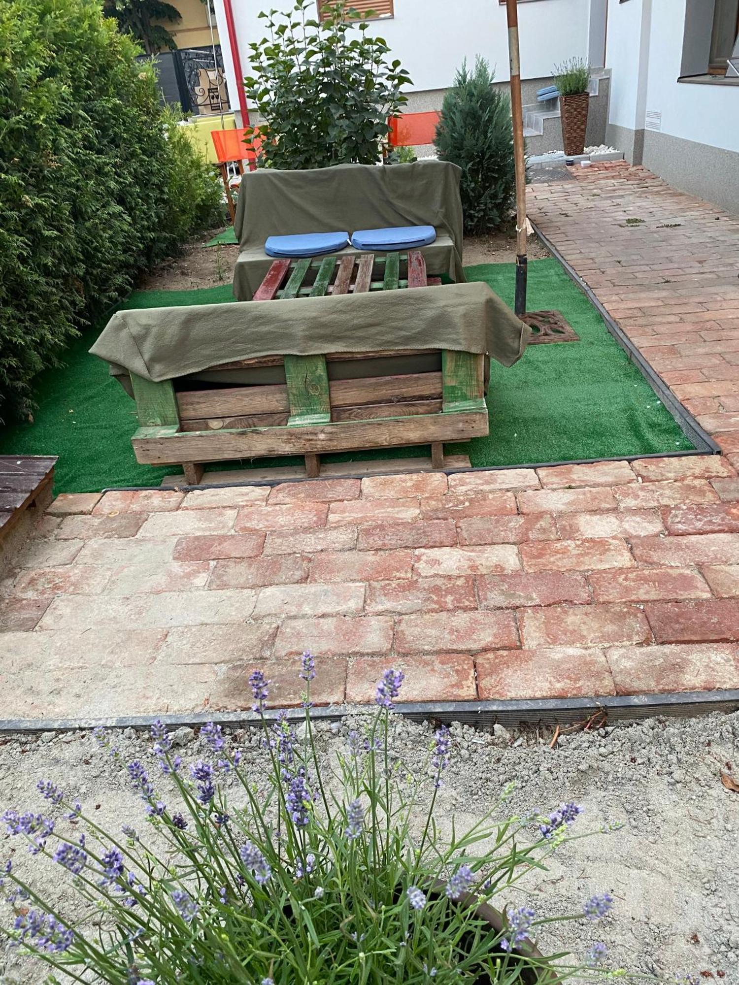 Apartment Cu Terasa